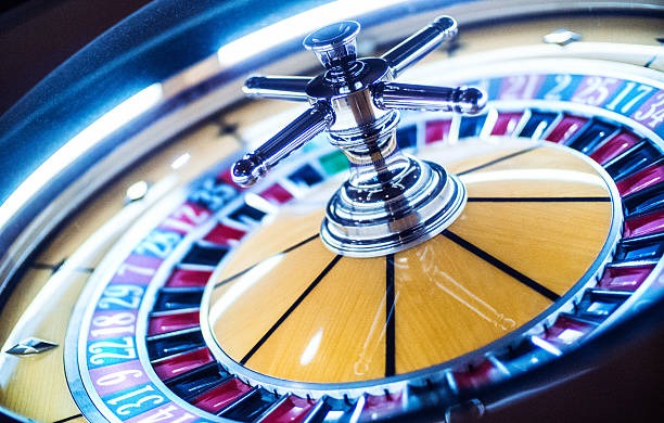 mawar11 VIP Roulette live dealer studio with multi-camera setup
